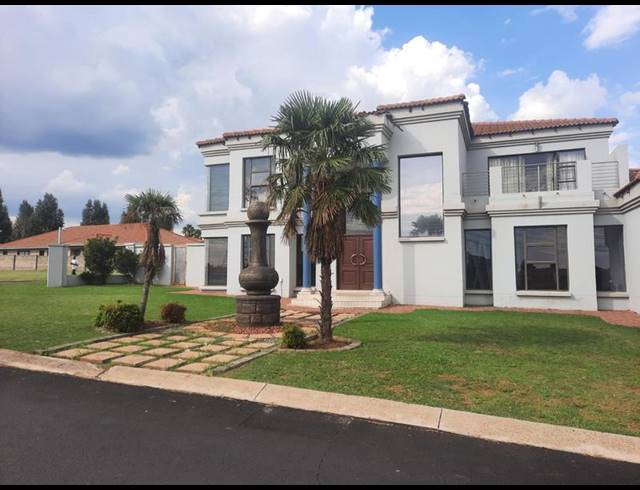 4 BEDROOM HOUSE FOR SALE IN THREE RIVERS EAST